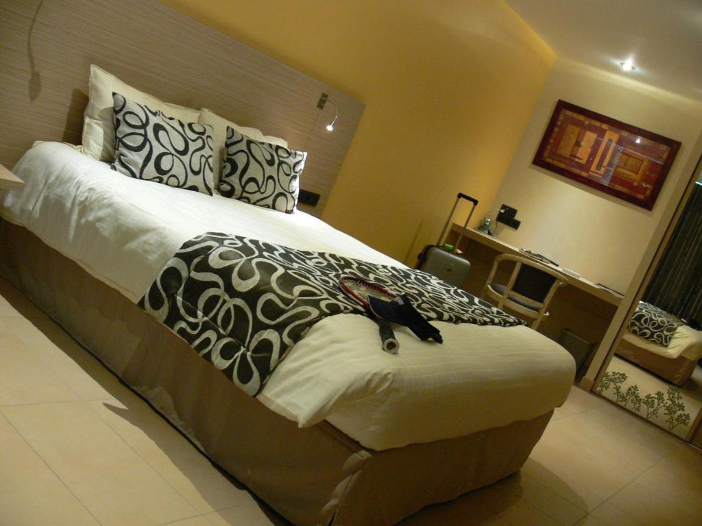 Logis Hotels Le Champalud Restaurant La Citadelle Oree-d'Anjou Room photo