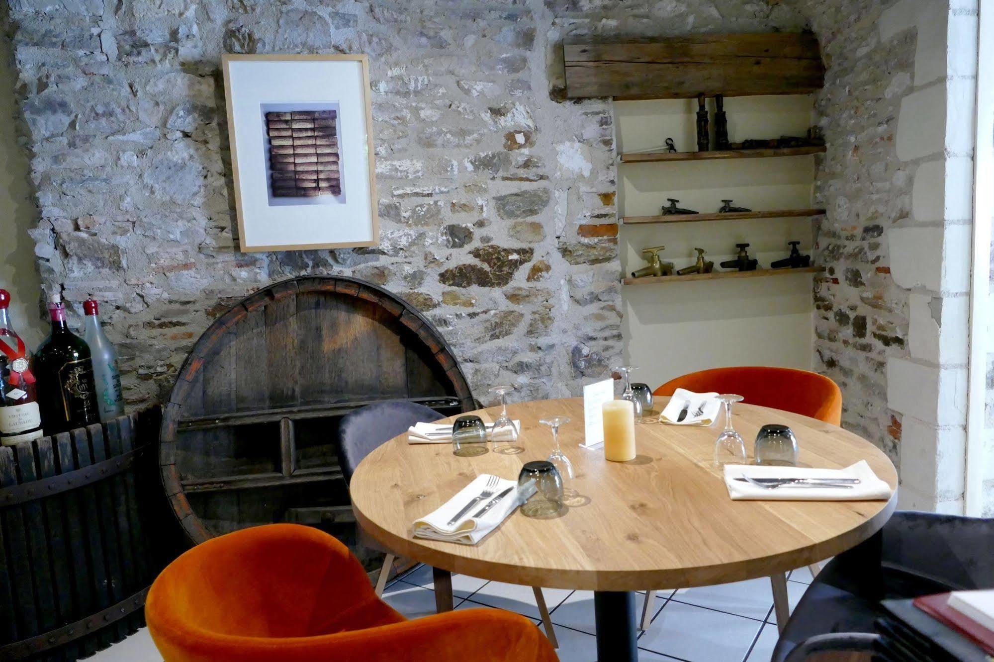 Logis Hotels Le Champalud Restaurant La Citadelle Oree-d'Anjou Exterior photo